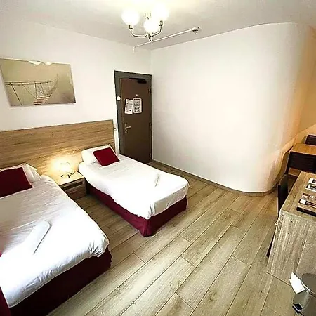Hoteliere De L'estuaire - Centre מלון דירות 3*